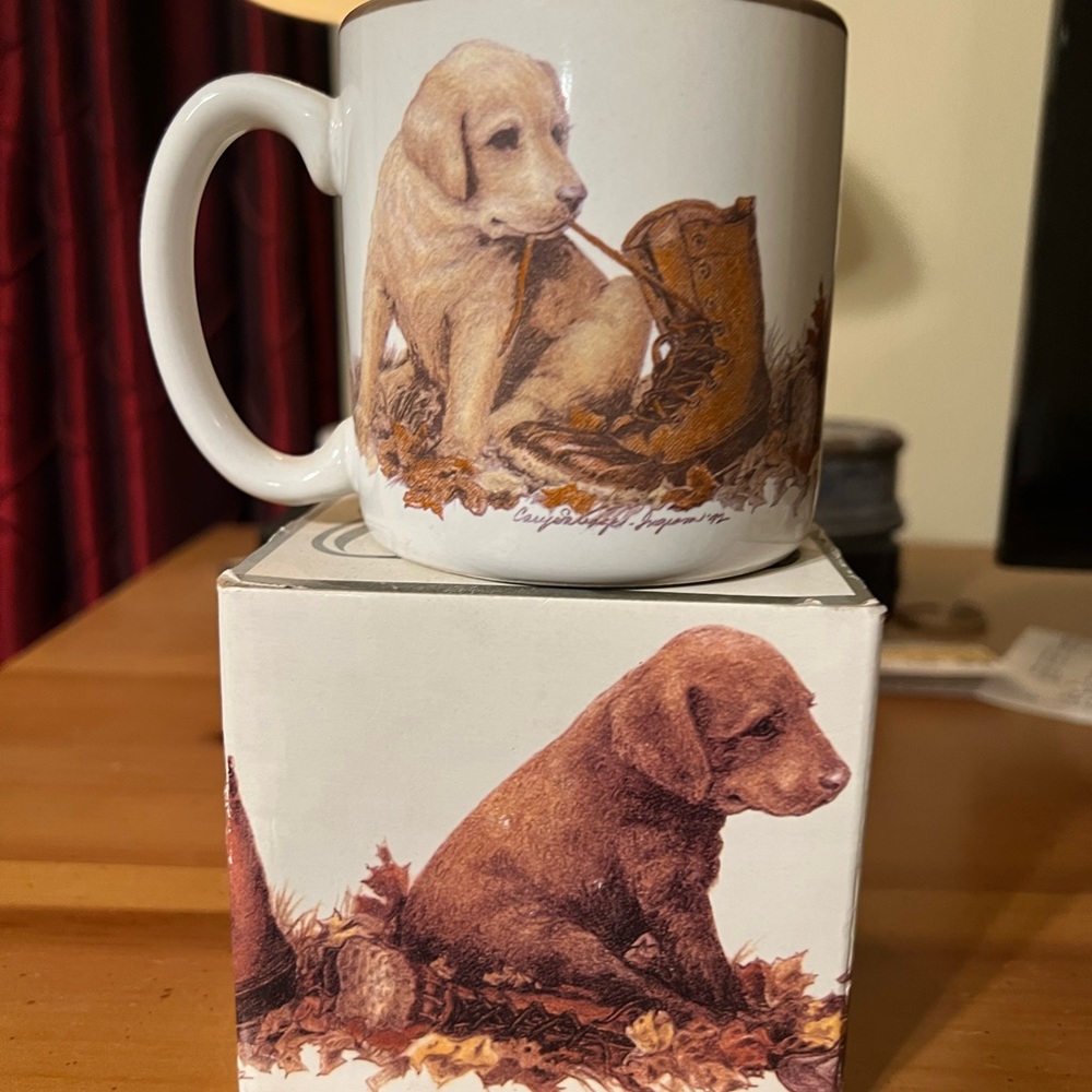 Labrador cup like new